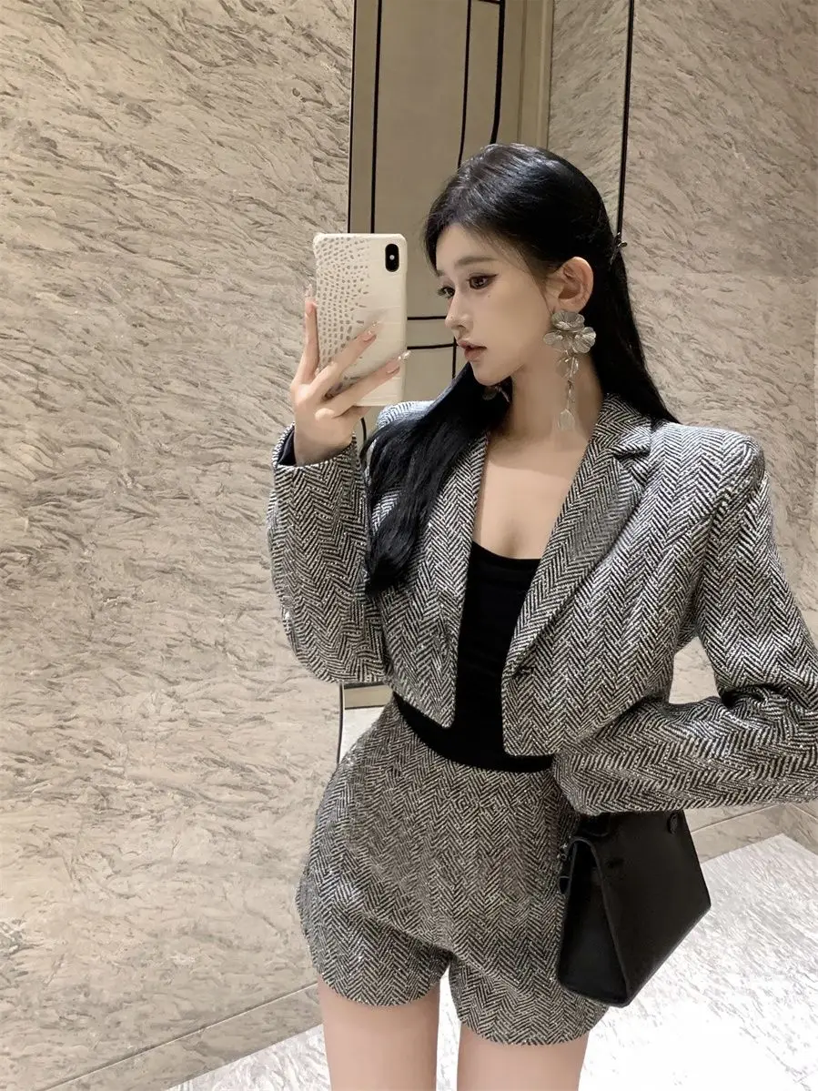 Winter Vintage New Two Piece Set Women Long Sleeve Blazer Coat+solid Gray Shorts Female Casual Korean Fashion Elegant Suit 2024