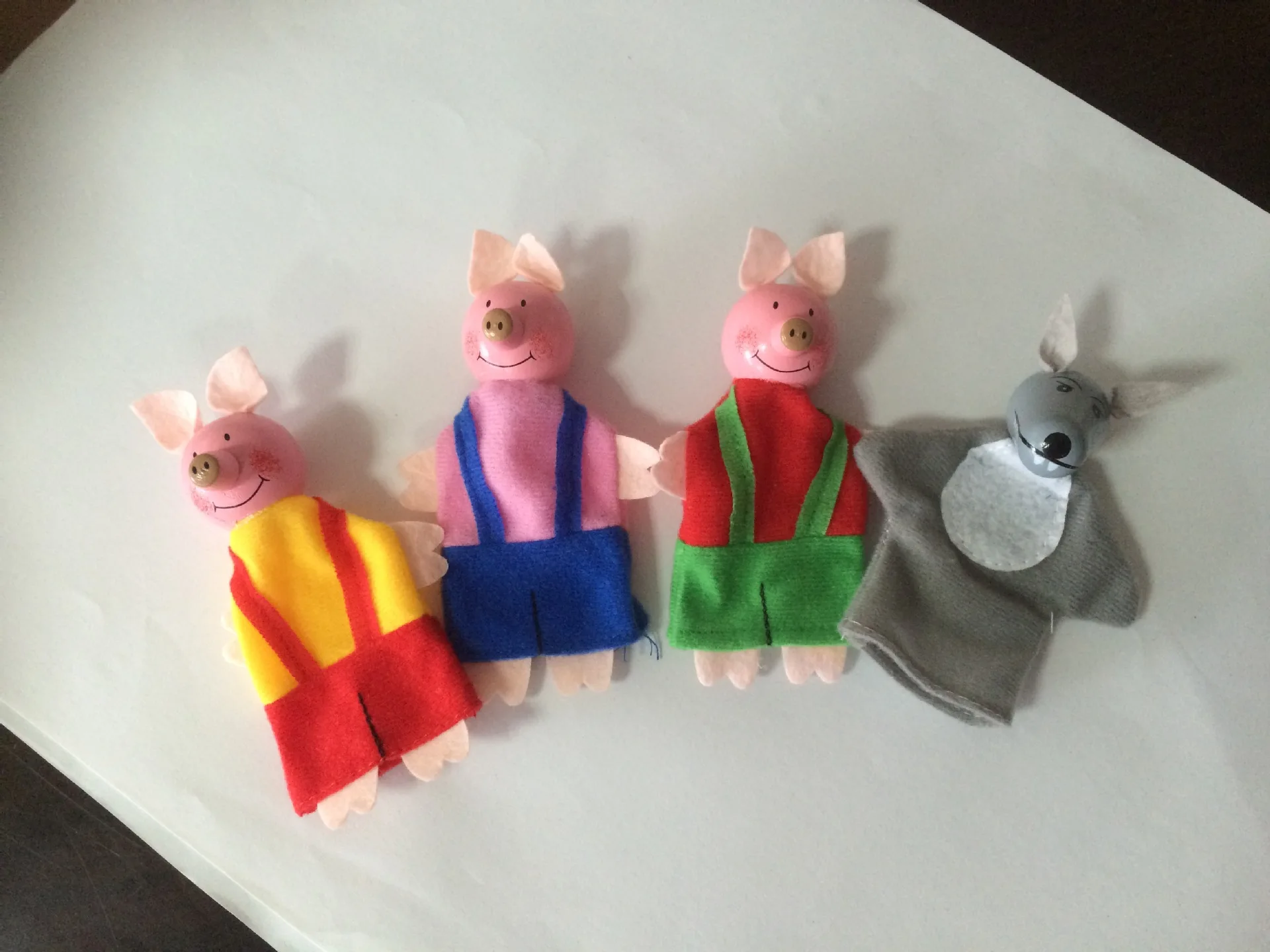 4 Pcs Plush Three Little Pigs And Wolf Kids Hand Puppets Children Tell Story Toys Finger Puppets High-quality Gifts Gadgets