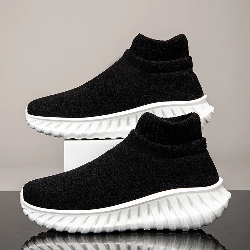 

Winter Men's Shoes New Flying Woven Socks Shoes Breathable Lightweight Slip-on Mesh Shoes Men's Casual Sports Shoes