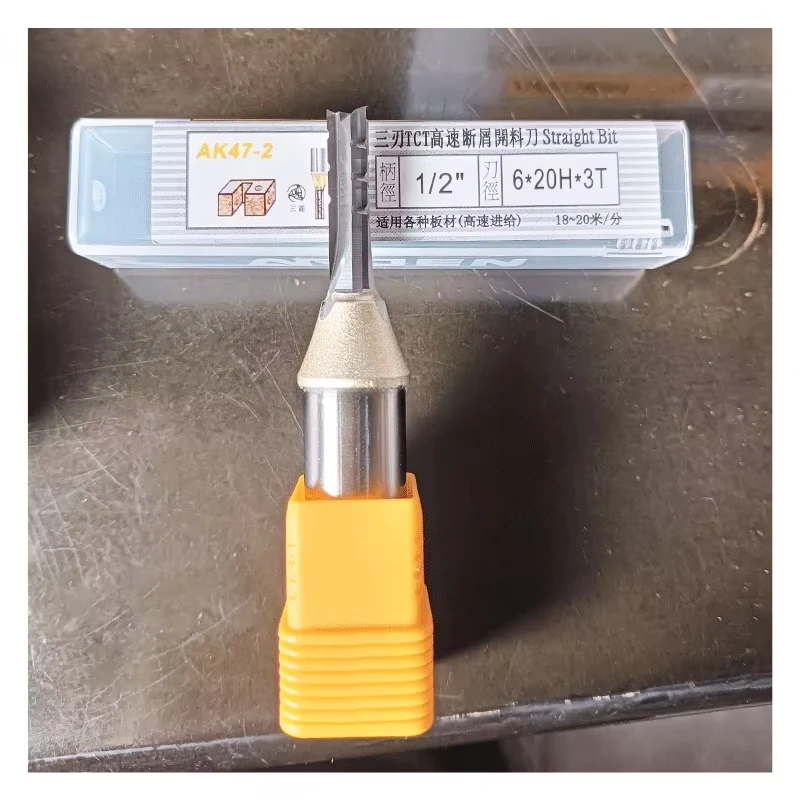 

TCT Carbide End Mill 3 Flute Straight Router Bit - High Performance CNC Woodworking Tools (10-Pack)