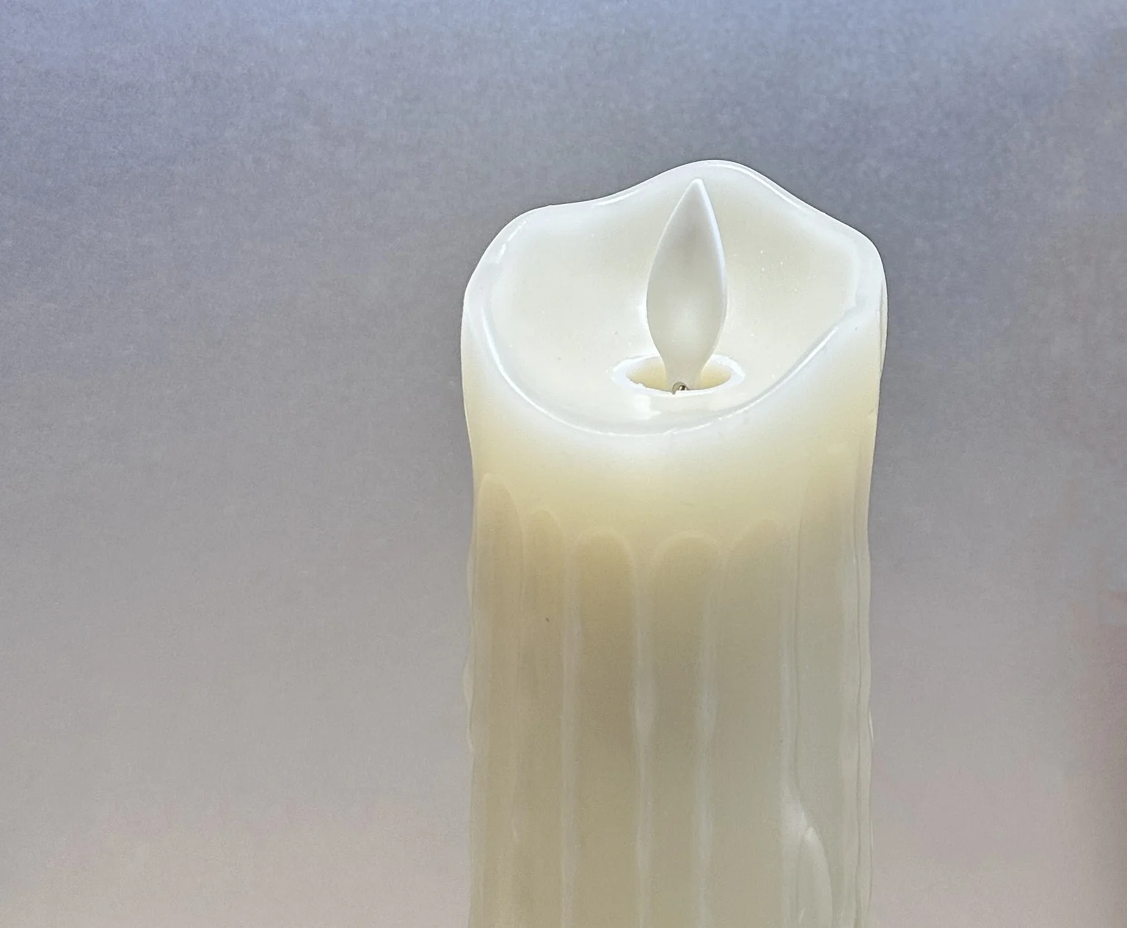 USB powered Dipped wax Rechargeable Led Pillar Paraffin Candle Wavy edge Moving wick Wedding Xmas Party Table Decor 5.3CM(D)