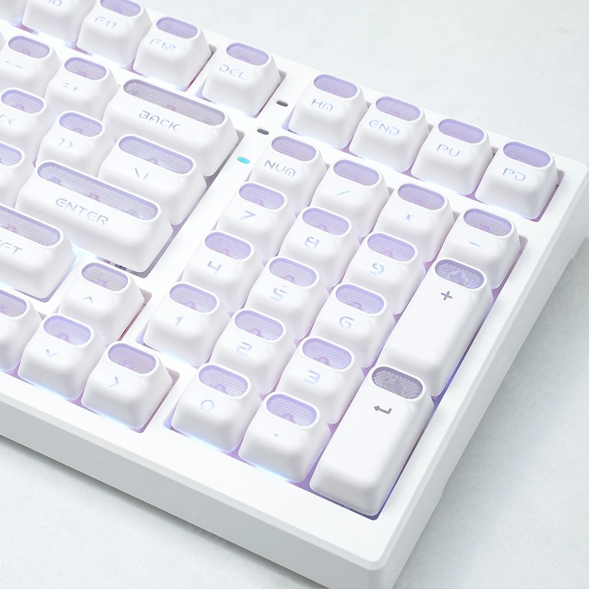 135 touches, motif d’astronaut - Gaming Keyboard Top avis et prix