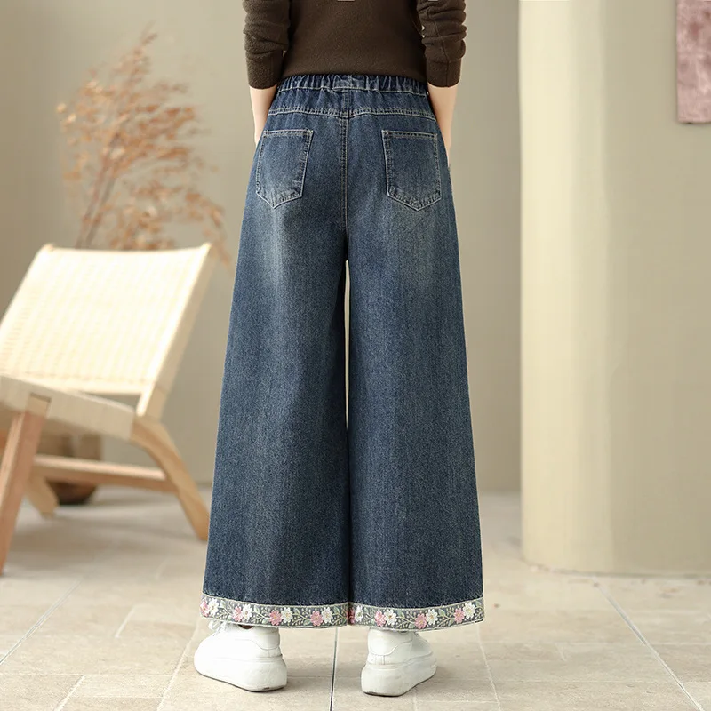 

[Готовый запас] Высококачественные женские джинсовые брюки, осень 2026, джинсовые узкие расклешенные брюки в китайском традиционном этническом стиле с вышивкой