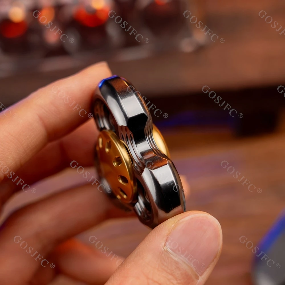 وسيم الرجل EDC جي ليان تململ سبينر الألومنيوم الفولاذ المقاوم للصدأ الدوران ثلاثة شفرات دفع الشعور تململ سبينر مكتب الملحقات