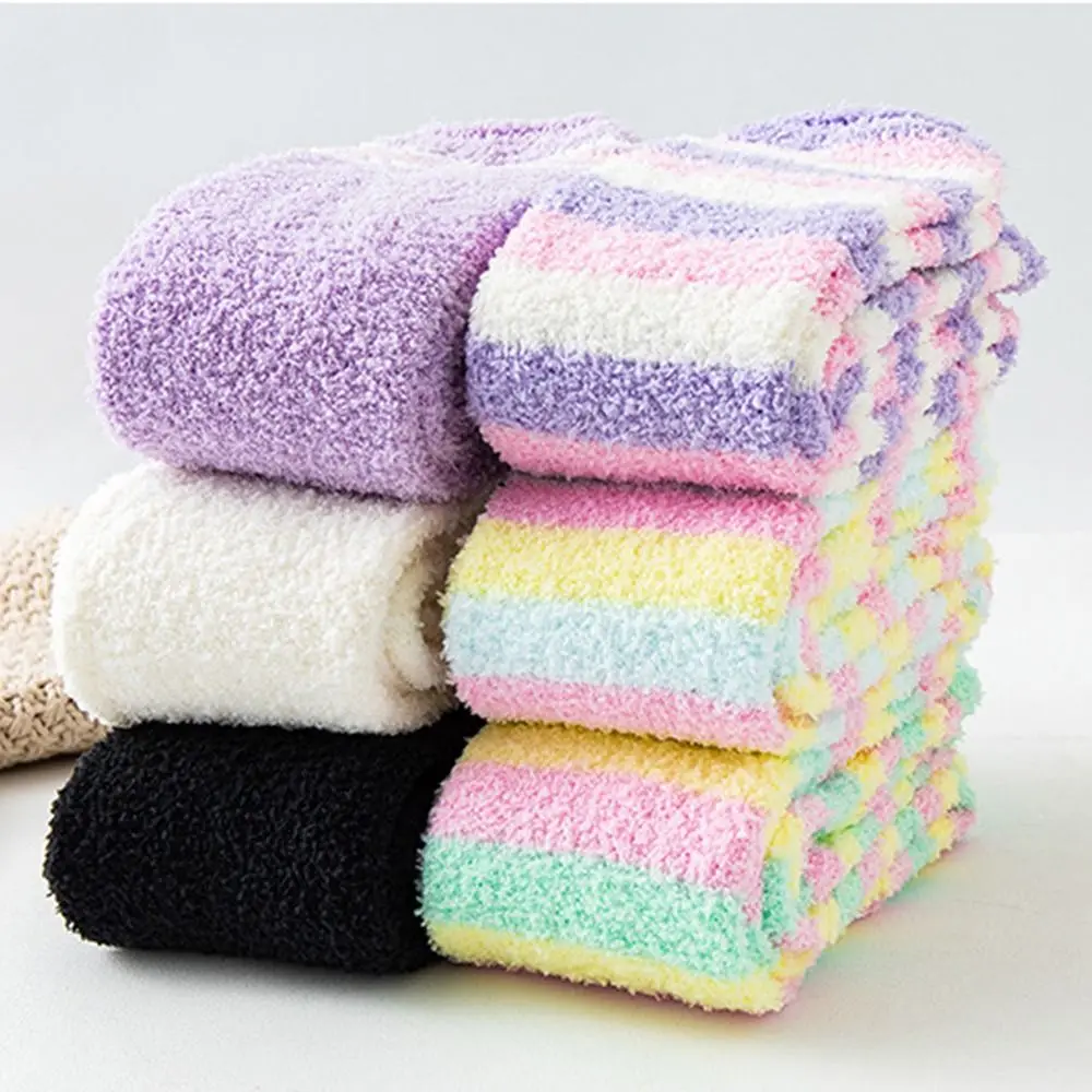 Medias peludas y cálidas a rayas, calcetines por encima de la rodilla de terciopelo Coral de tubo largo, calcetines cómodos hasta la rodilla para mujer, invierno