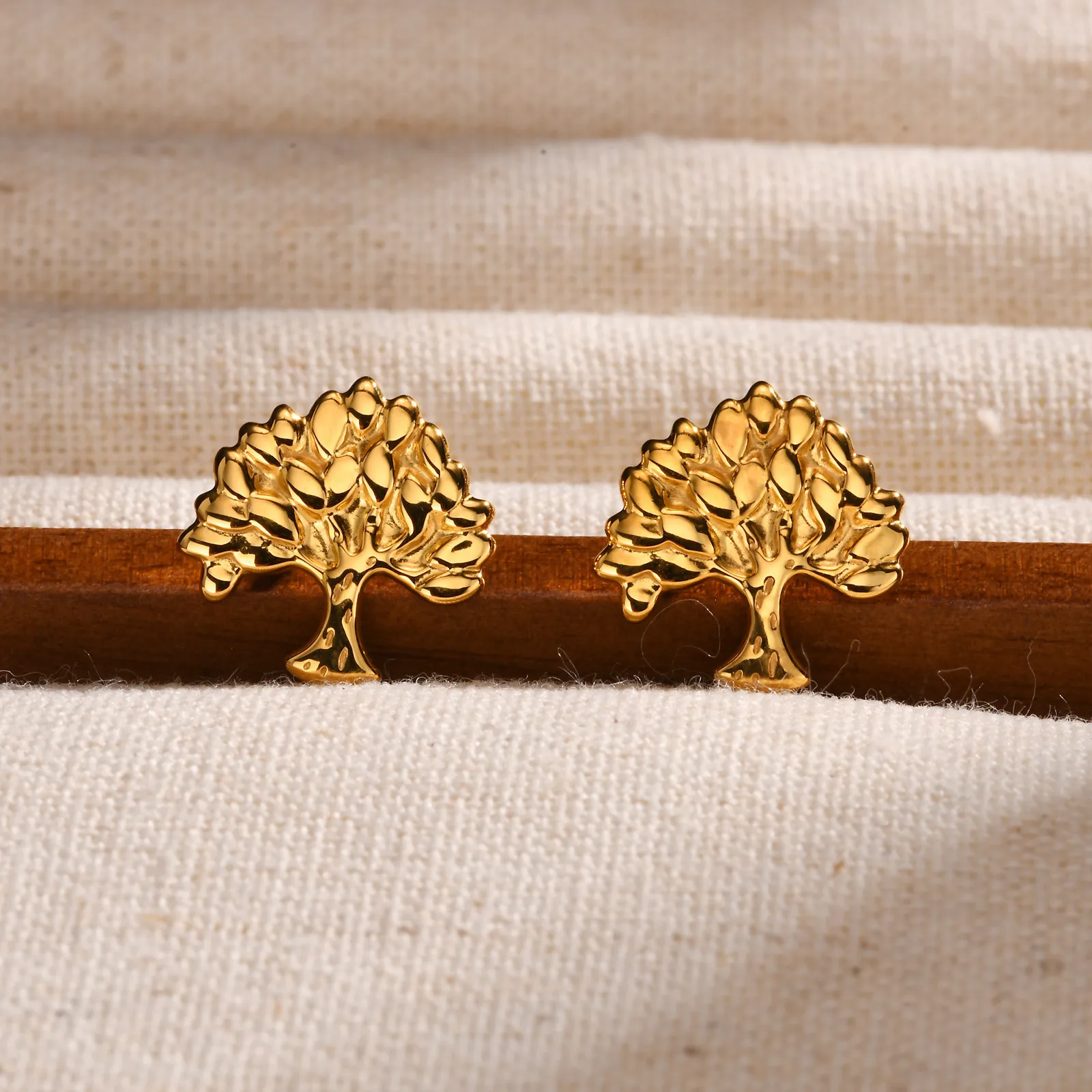 

Tree Of Life Stud Earrings Women, Stainless Steel Hypoallergenic Piercing Earrings for Sensitive Ear Wholesale Jewelry