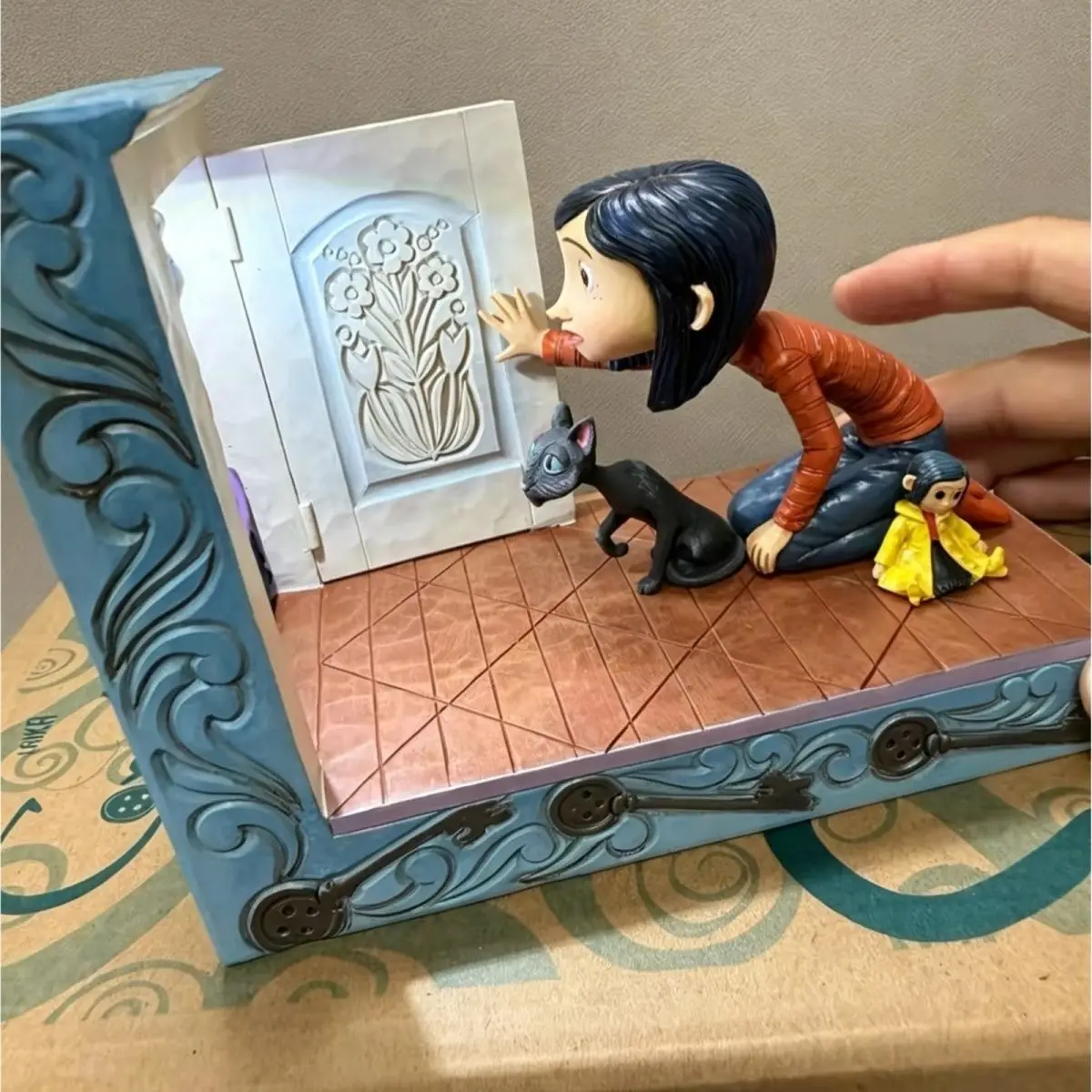 Coraline Anime Figures Classic Tiny GK Statue Figure Button Eyes With Black Cat Static Display Figurine PVC Resin For Fans view 6