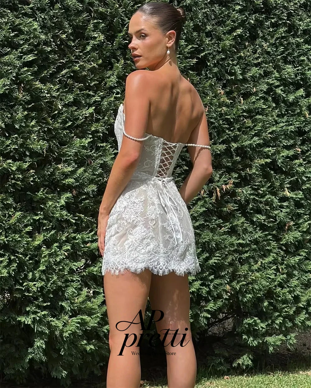 AP pretti Customized Sexy Ivory Thin Strap Lace Floral Print 2026 Wedding Dresses For Woman Slim Fit Short Mini Bridal Gown