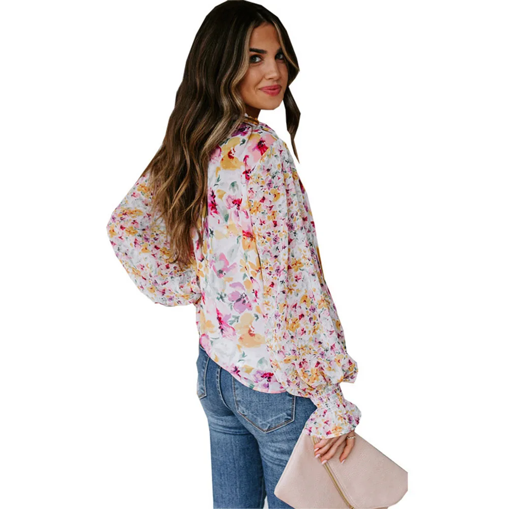 Spring and summer 2024 new women\'s vintage printed V-neck bell-sleeve shirt elegant beautiful ladies floral long-sleeved shirt