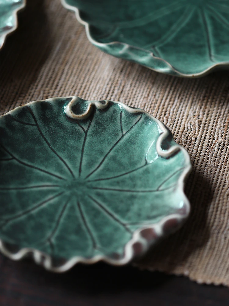 Dinner Plate Ceramic Handmade Special-Shaped Green High-End Porcelain Glaze Creative Lotus Leaf Retro Desktop Decoration 10-Inch