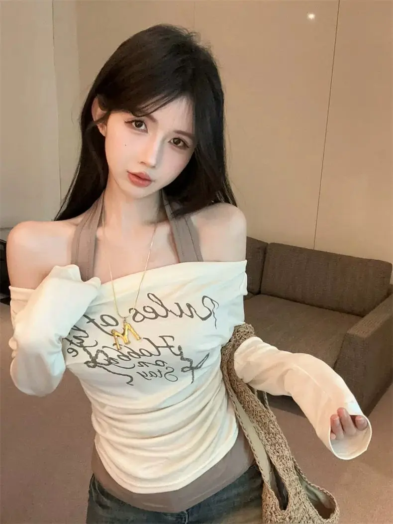 

American Hot Girl Style Printed Neck Halter Splicing Fake Two-Piece T-Shirt Women'S Spring New Slim Long-Sleeved Top