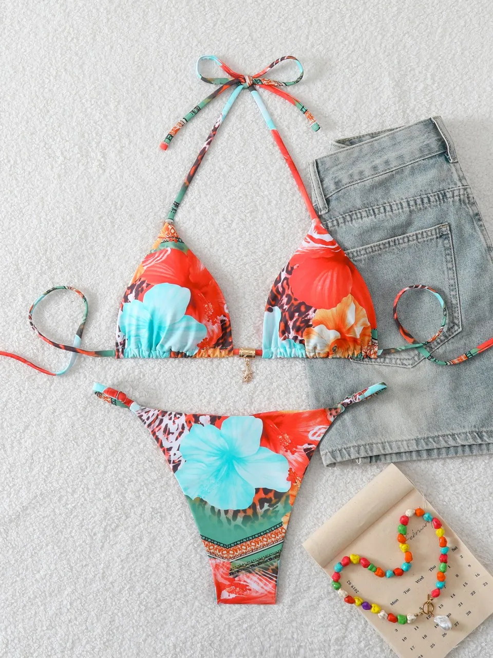 ชุดว่ายน้ำบิกินี่ทรงสามเหลี่ยมแบบผูกเชือก ปี 2026 ลายพิมพ์เซ็กซี่ ชุดว่ายน้ำไมโครสำหรับผู้หญิง ชุดว่ายน้ำแบบมีฟองน้ำเสริมทรง ชุดชายหาด