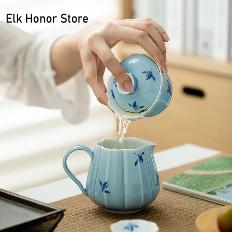 140ml Pure Hand Painted Butterfly Orchid Ceramic Tea Tureen Sky Blue Glazed Cover Bowl Household Tea Maker Gaiwan Kung Fu Teaset