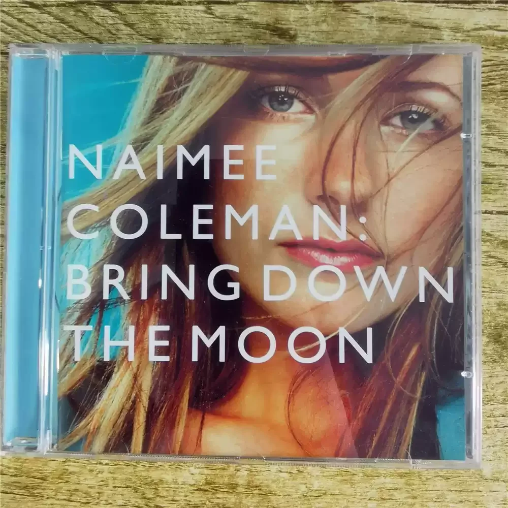 

CD Naimee Coleman Bring Down The Moon — альбом ирландской певицы Наими Коулмен, выпущенный в 2001 году.