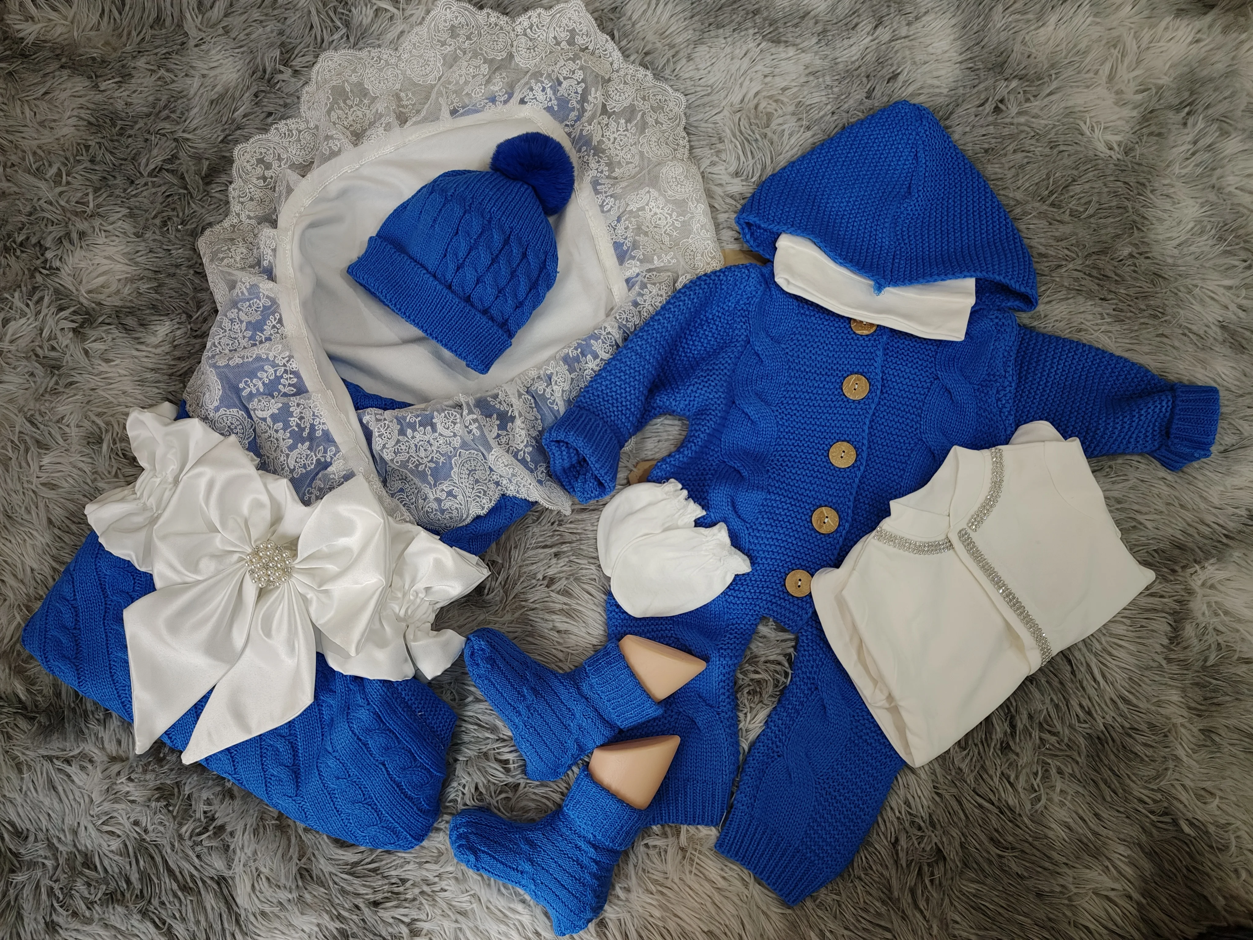 Cable Knit Jumpsuit Set Cotton Soft Breathable Pom Pom Hat Socks Bow Newborn Layette 0-9 Months