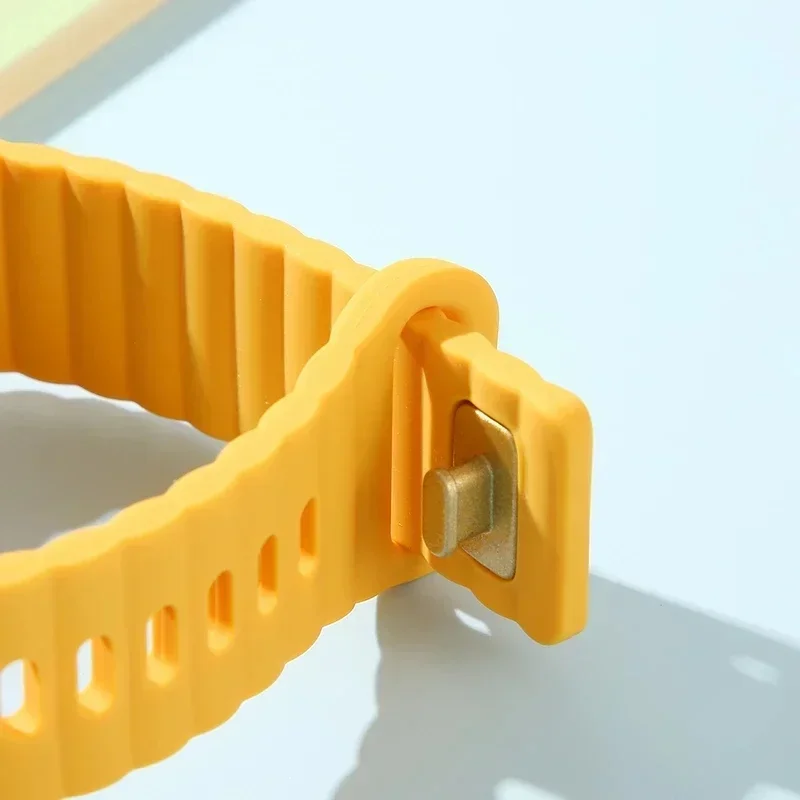 

Soft Silicone Strap For Apple Watch Band Ultra 44mm 49mm 45mm 42mm 41mm 40mm sport Watchband iwatch Serise 8 7 6 5 4 3 se ultra