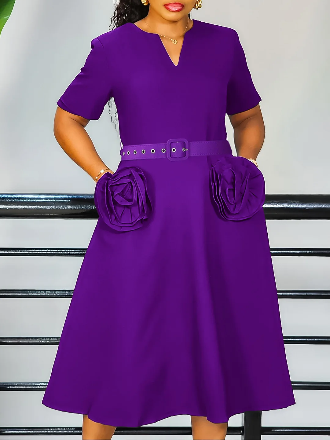 

Women's plus Size Elegant V-Neck Short Sleeve Dress Waist Cinched A-Line Skirt Summer 2026 Fashion