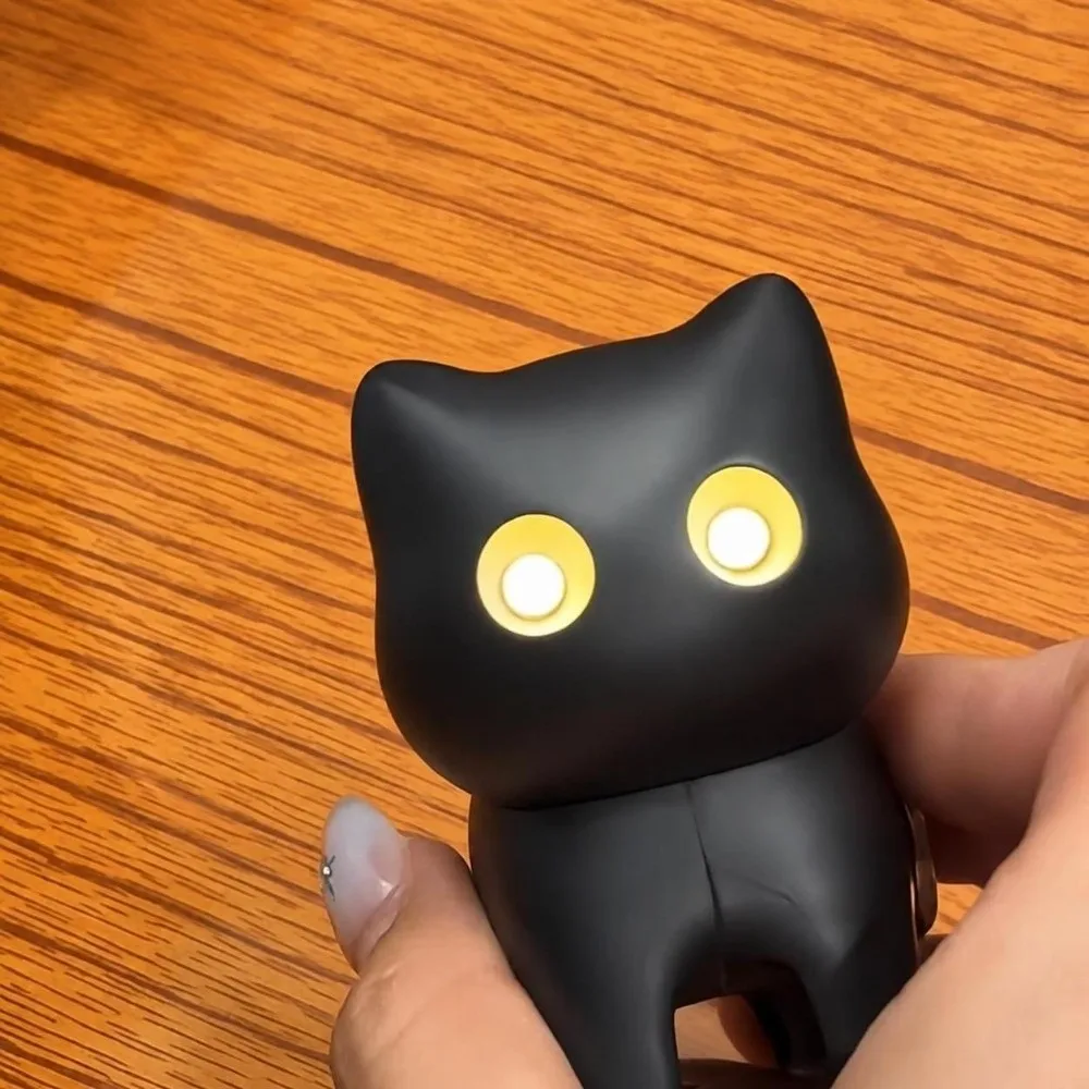 Cute Portable Cat Night Light Keychain Sound Effects Novelty Mini Flashlight Key Ring Black Creative Car Ornament