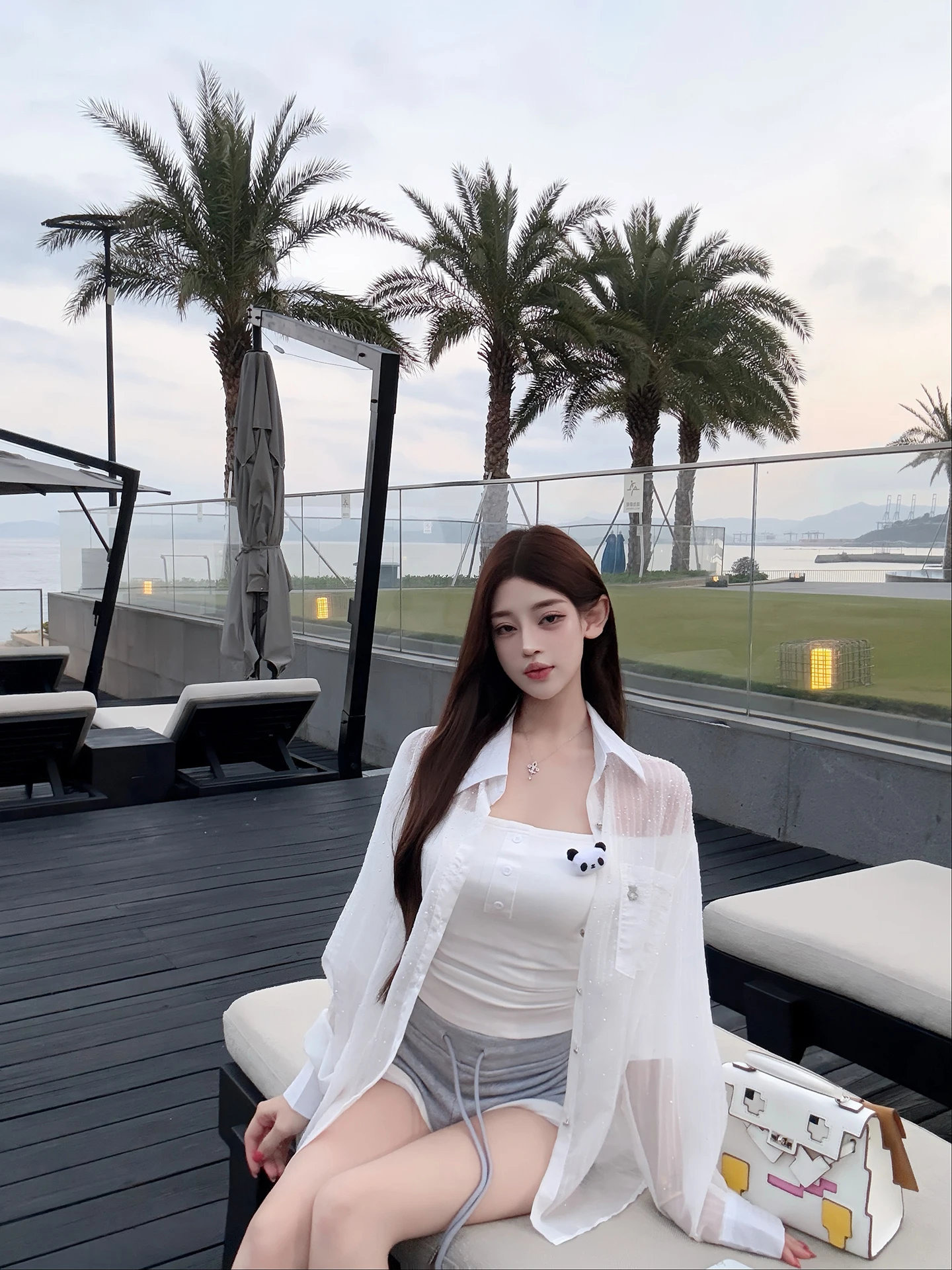 

Новая женская рубашка Luna 326 с ромбовидным узором, тонкая летняя, белая, повседневная, свободного кроя, с длинным рукавом, отложным воротником, инкрустированная стразами