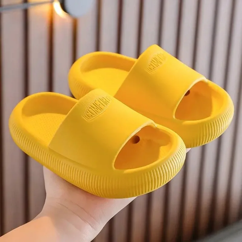 Children\'s Slippers Solid Comfortable Non-Slip Home Slippers Boys Girls Breathable Bathroom Slides Kids Soft Sole Beach Shoes