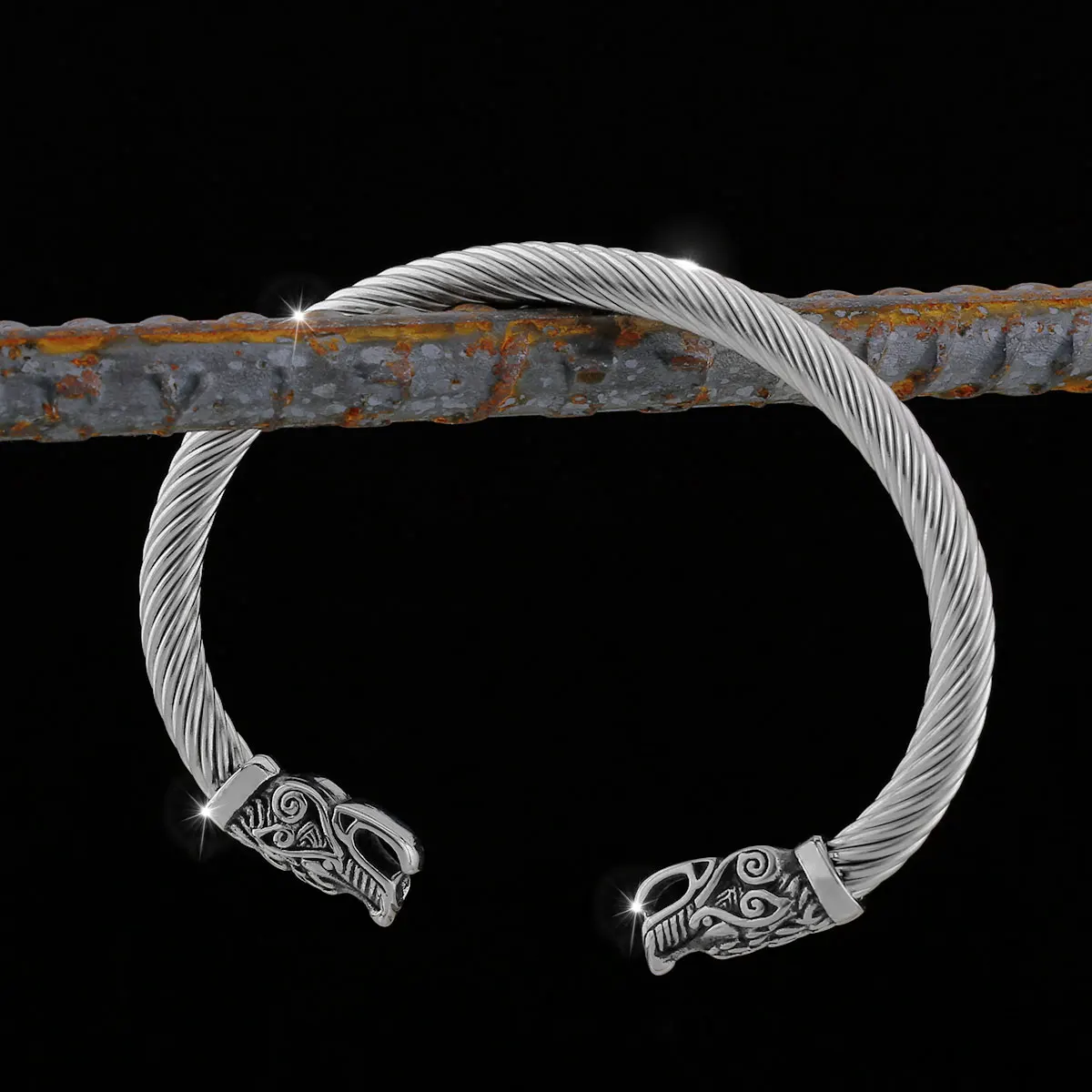 Popular Creative Men's Viking Animal Bracelet Hip Hop Nordic Vintage Stainless Steel Bracelet Amulet Fashion Jewelry Unisex