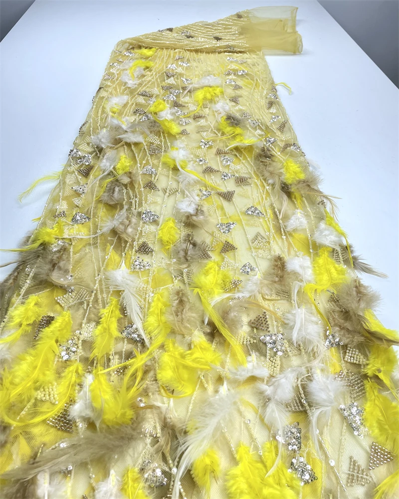 Tessuto di pizzo africano di alta qualità Paillettes Maglia di pizzo Perline di lusso Tessuto di pizzo di tulle ricamato con piume 3D per cucire