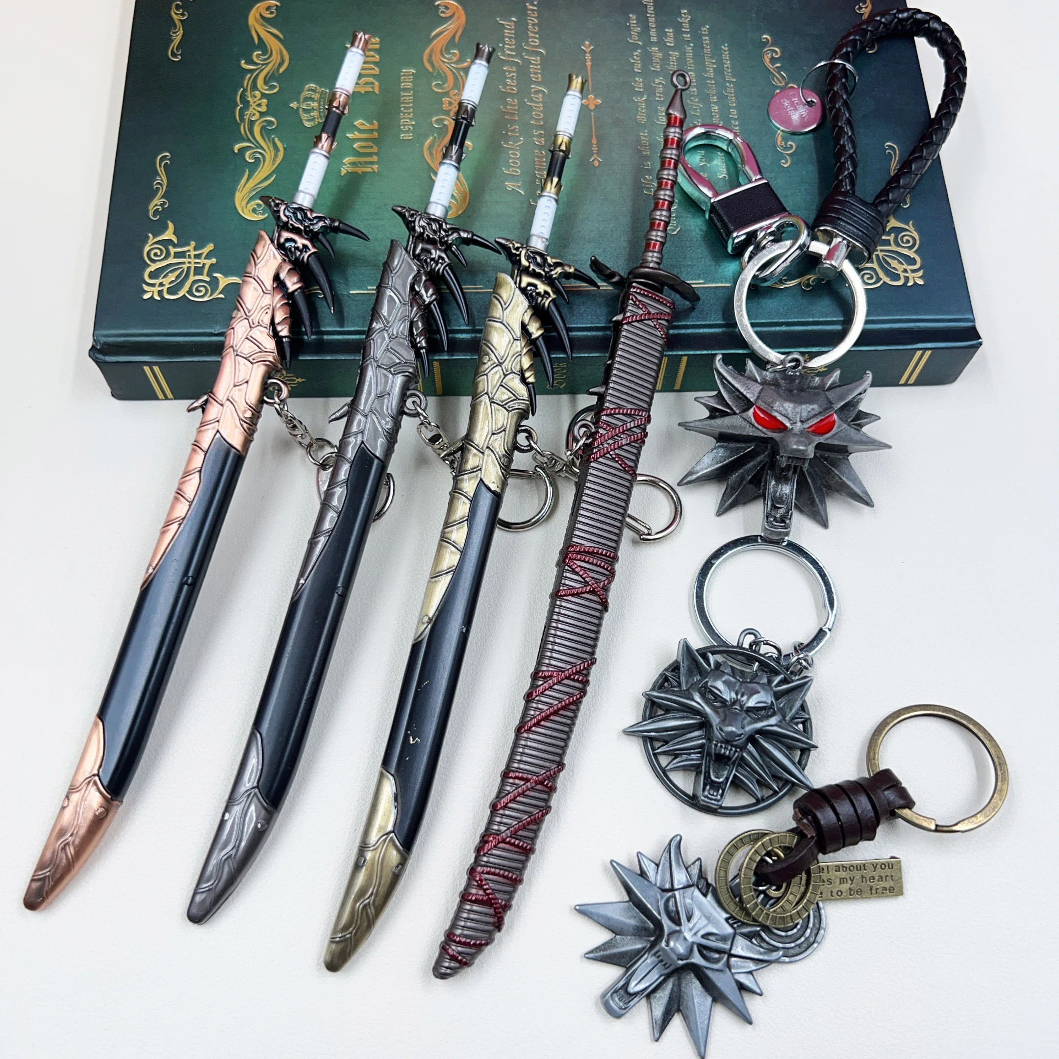 4-pecas-mini-espada-com-chaveiro-modelo-cabeca-de-lobo-22cm-chaveiro-espada-longa-rathalos-chaveiro-modelo-wyvern-feroz-presentes