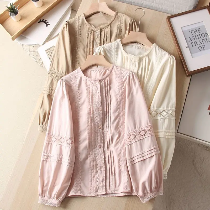 

Sweet Lace Patchwork Cotton Shirt Long Sleeved Women's Round Neck Lace Design With Pleated Temperament Top