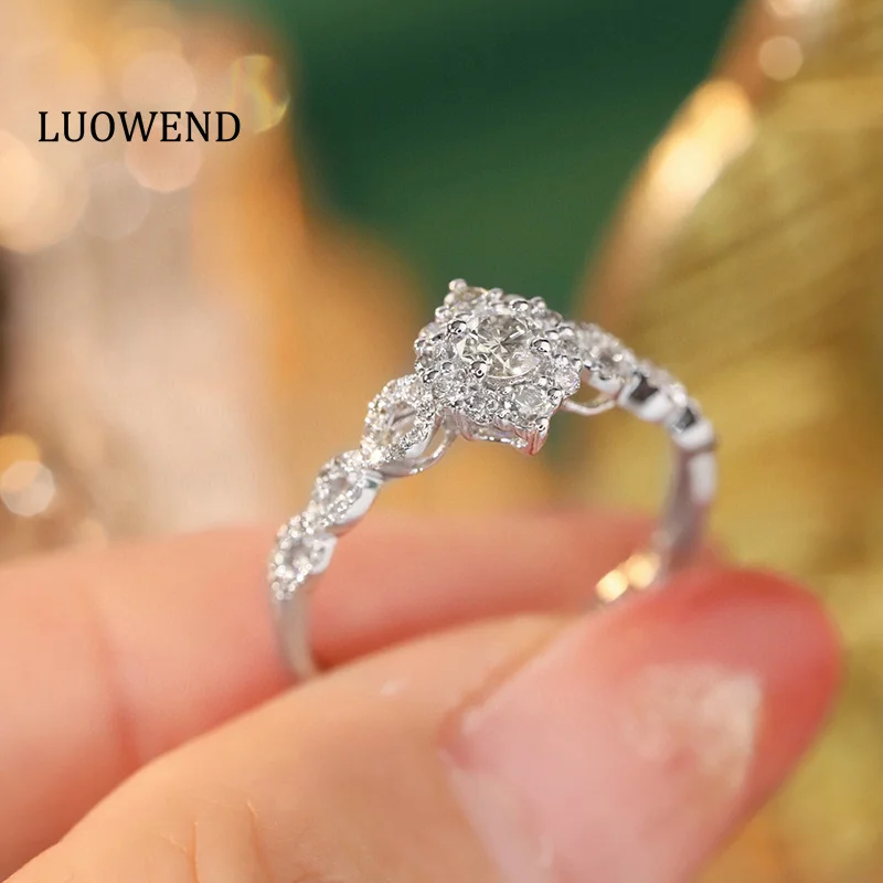 

LUOWEND 18K White Gold Rings Elegant Lace Design 0.50carat Real Natural Diamond Engagement Ring for Women High Wedding Jewelry