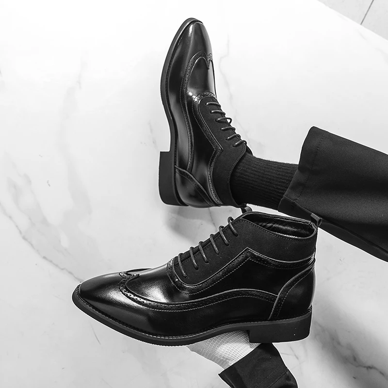 

Men's casual leather shoes Gentlemen's Classic Office or fashion party plus size Outdoor autumn and winter shoes Black Versatile