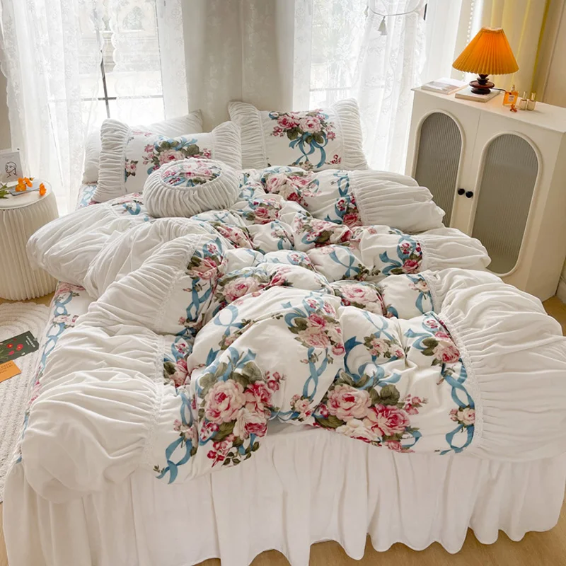 Four-Piece Polyester French Retro Quilt Cover High PrincessStyle Milk Fiber Thick Warm Double-Sided Velvet Autumn Winter Bedding