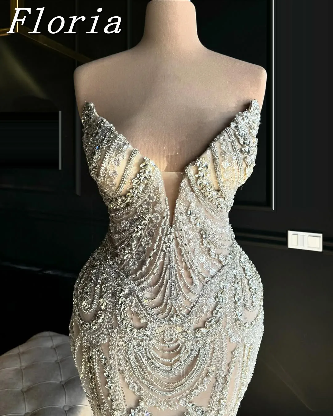 

Luxury Mermaid Prom Dress Deep V Sleeveless Sequins Beaded Floor Length Sexy Evening Gown for Women 2025