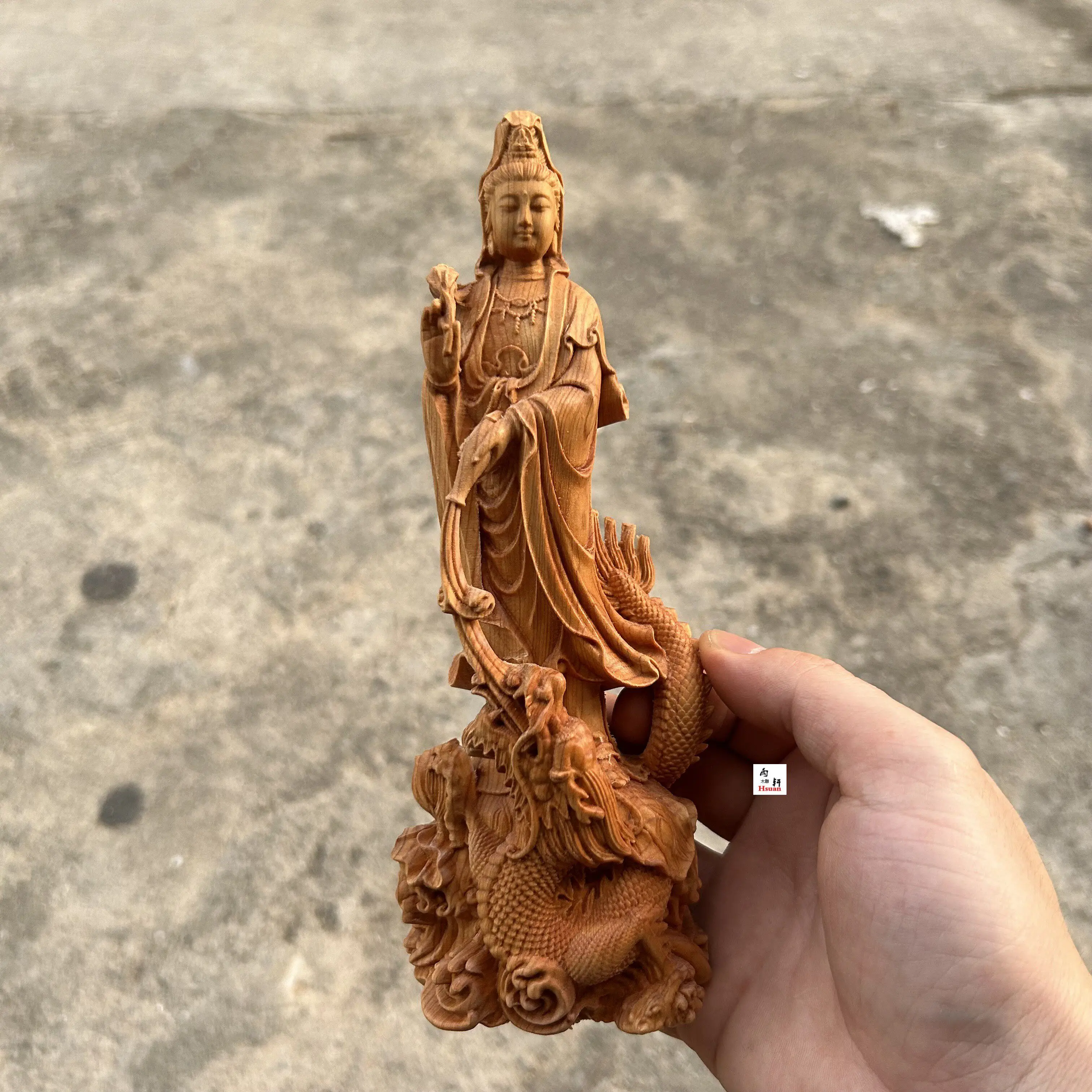 

CZ cypress wood carving Royal Dragon Bodhisattva character ornament handmade carving home decoration solid wood crafts