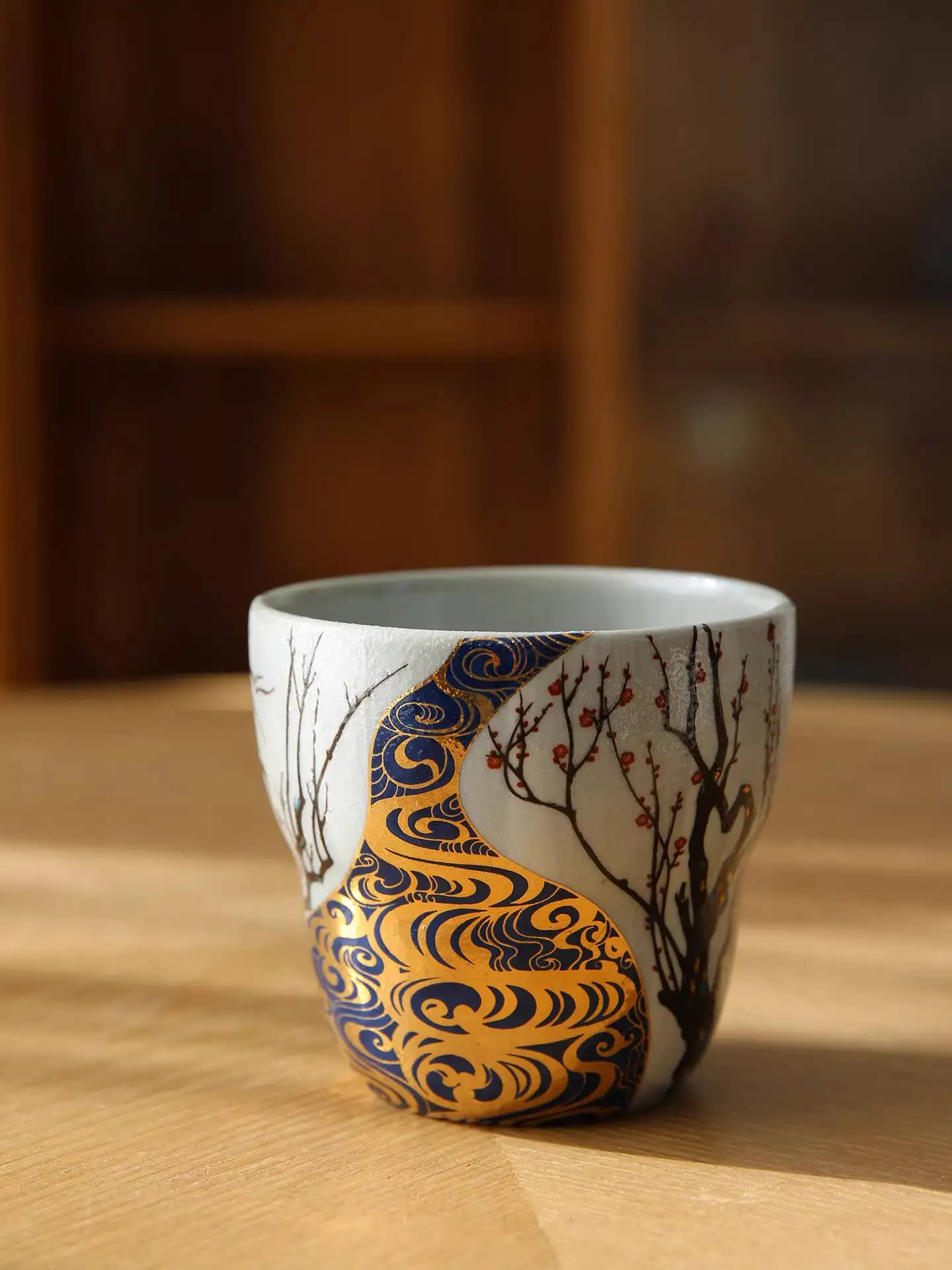 

Japanese Imported Kutani Ware Large Hand-Held Tea Sake Ceramic Cup, Single Cup