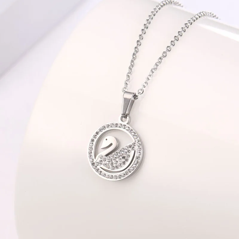 Fashion Swan Pendant Necklace for Women Elegant Sexy Diamond Titanium Clavicle Chain Jewelry Gifts