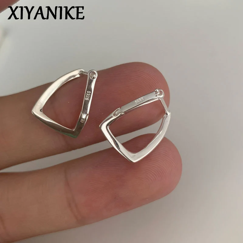 XIYANIKE-pendientes con hebilla cuadrada geométrica única para mujer y niña, joyería coreana, regalo para Amiga, fiesta, сubьги ж