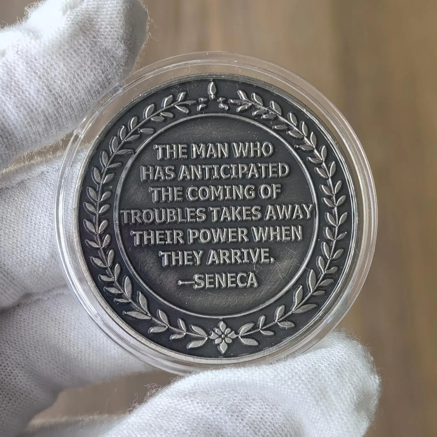 إقتباس Premeditatio Malorum & Seneca عملة الرواقية التحفيزية لعشاق الفلسفة وأفكار الهدايا