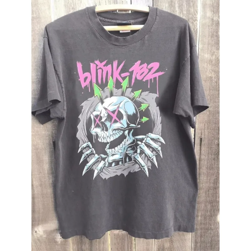 Charcoal gray neutral T-shirt men's clothing Blink-182 American band music pattern