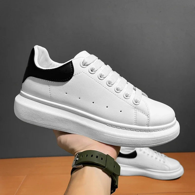 Zapatos informales con plataforma para hombre y mujer, zapatillas ligeras transpirables para caminar al aire libre, tenis a la moda, color blanco