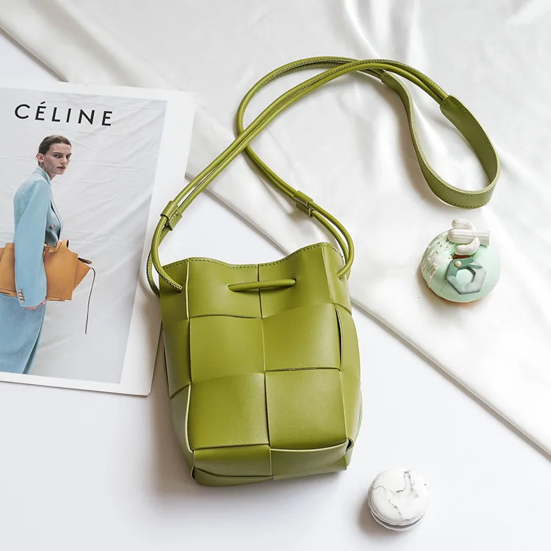 

New Korean Version Woven Small Bag Vertical Mobile Phone Bag Fashion Purses and Handbags All-match Crossbody Bags for Women