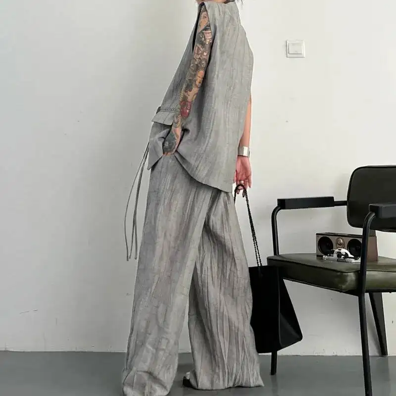 HKSH Summer New Women's Solid Color Pleated Wide Leg Pants Sleeveless Single Button Vest Chic Top Elegant Streetwear Set HK14994