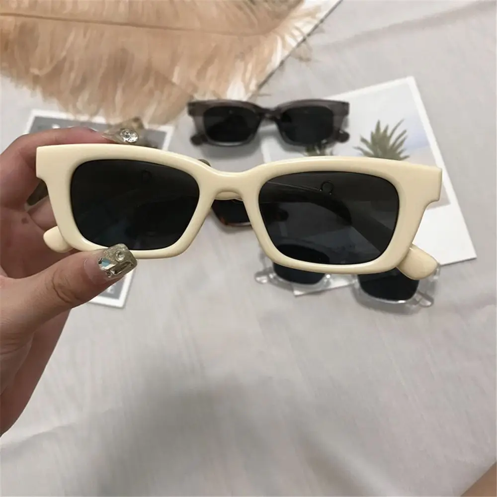 Women Rectangle Sunglasses Retro Driving Glasses 90s Vintage Fashion Narrow Square Frame UV400 Protection Eyeglasses