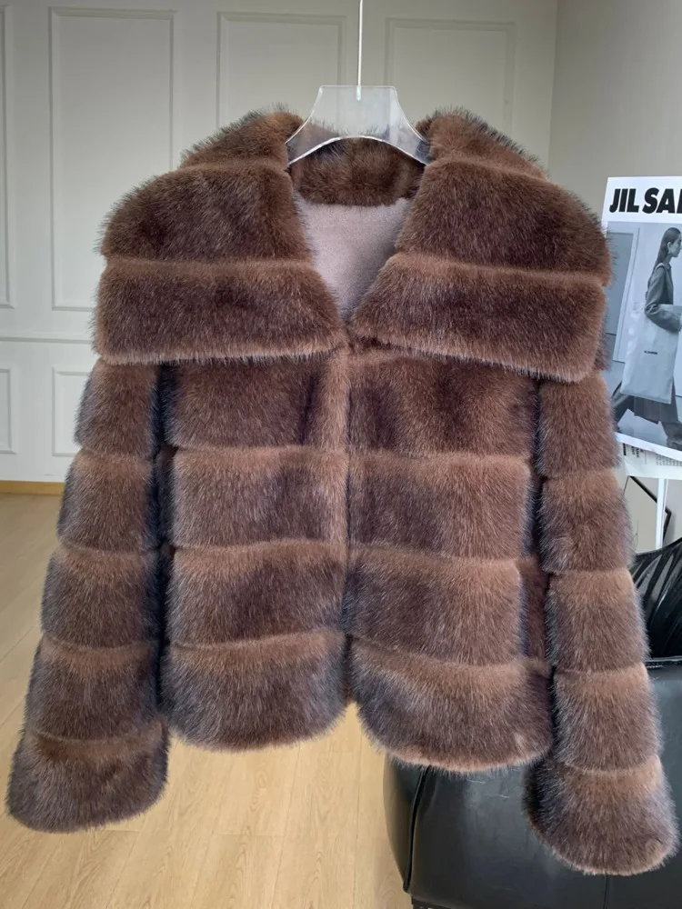 ZMEENNA, abrigo corto de piel sintética para mujer, chaqueta mullida a rayas de visón, solapa peluda, ropa de abrigo cálida de invierno, moda marrón ZM4454