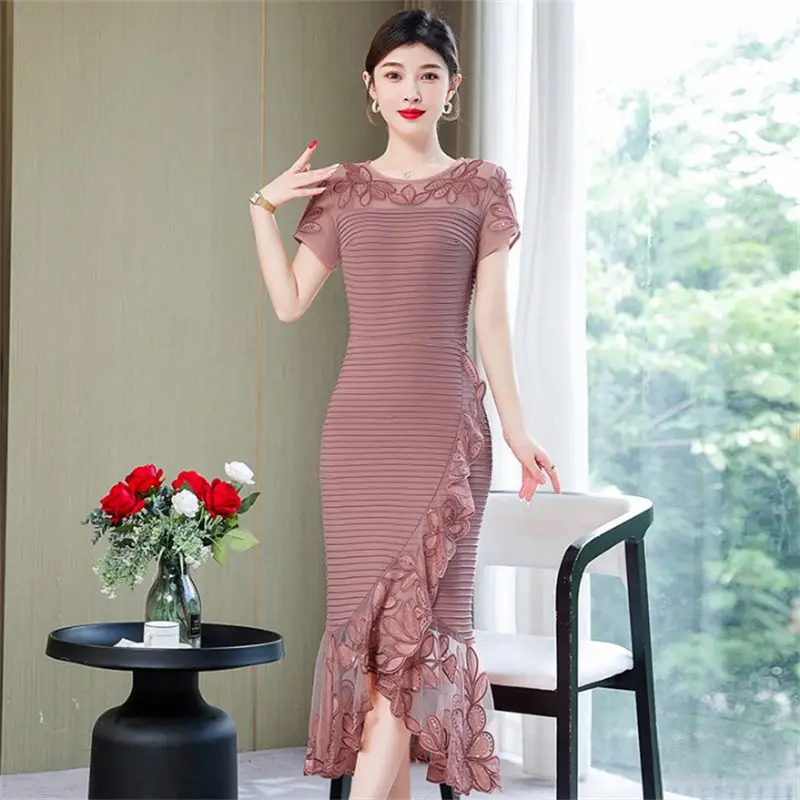 

Summer Banquet Dress Women's Fashion High-End Temperament Lotus Leaf Mesh Embroidery Stitching Package Hip Slim Dress 936