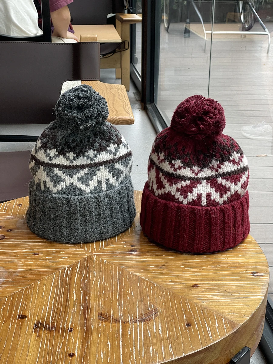 Autumn Winter Warm Pom Pom Knitted Wool Hat Couple Style Ear Protection Knitted Color Block Pullover Hat for Men