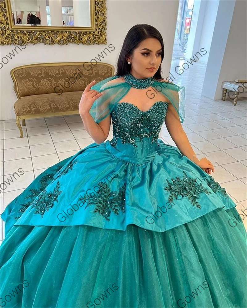 Abito da ballo verde con collo alto abito Quinceanera abiti da ballo di compleanno con perline Appliques per ragazza Lace Up Back Graduation