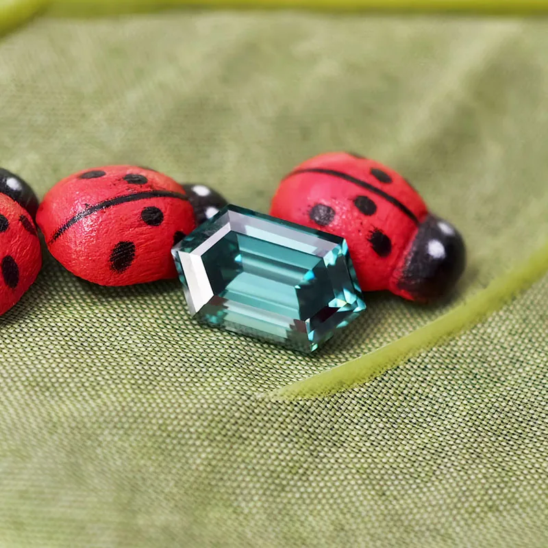 

Emerlad Green Rectangle Hexagon Cut Moissanite Stone Lab Diamond Gemstone Passed Diamond Test with GRA for Custom Jewelry Making