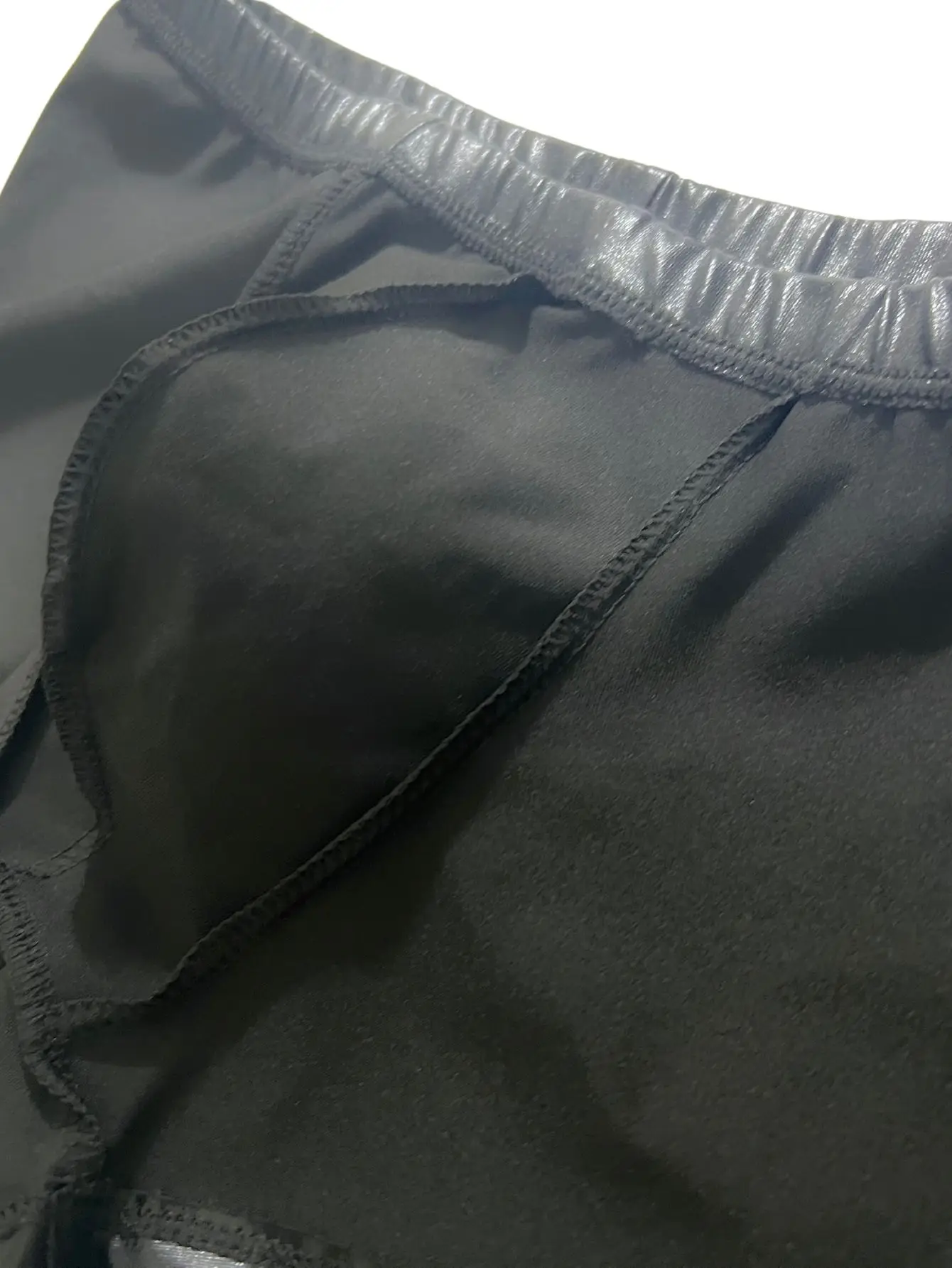 قطعة واحدة من شورتات الزاوية المسطحة من جلد البولي يوريثان للرجال، مثيرة، مناسبة لحفلات الملابس، حداثة للبالغين، حفلات الملهى الليلي، هدايا حلوة