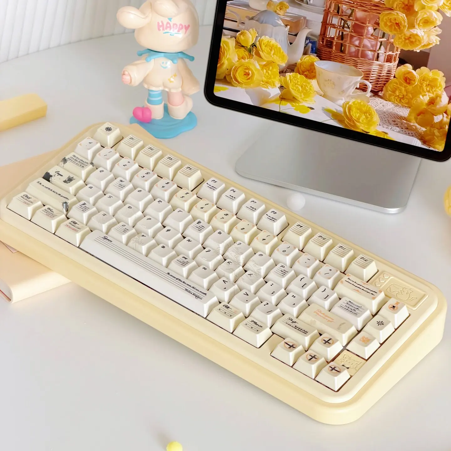 MAIMOOO Shakespeare Keycaps Pearl Metallic Texture Creamy Yellow Magnetic Axis PBT Thermal Sublimation Original Keycaps