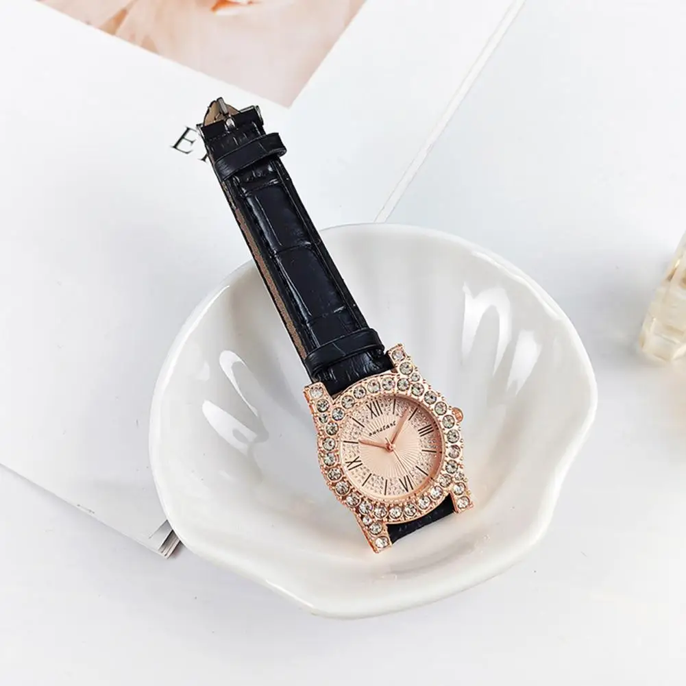 Damen Gürtel uhr elegante Damen Quarzuhr mit Strass Stil Zifferblatt verstellbares Kunstleder armband hohe Genauigkeit für Unternehmen